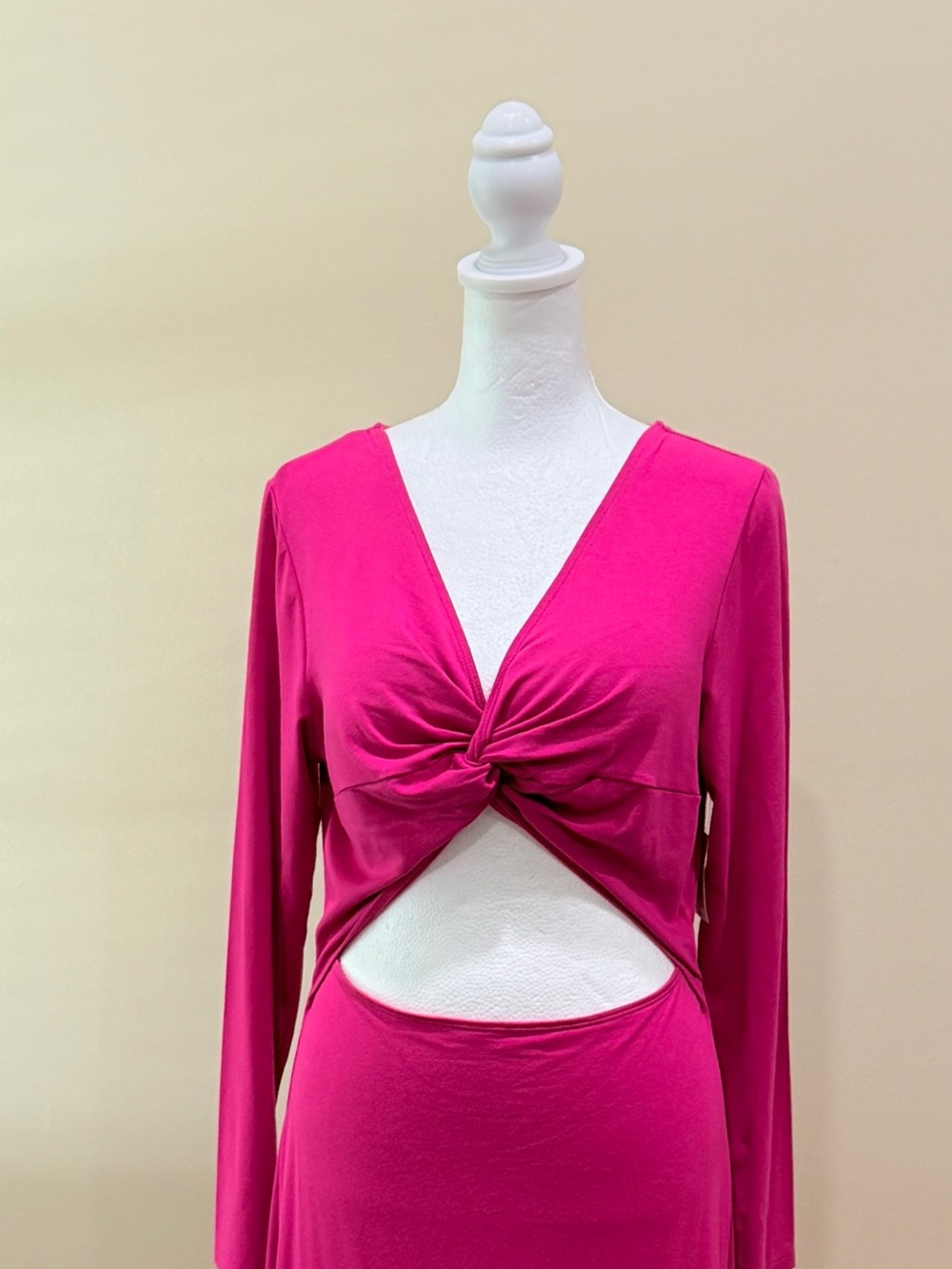 OLD NAVY Fuchsia Pink Fit & Flare Twist Front Cutout Midi Dress Sz Large NWT - Picture 4 of 8